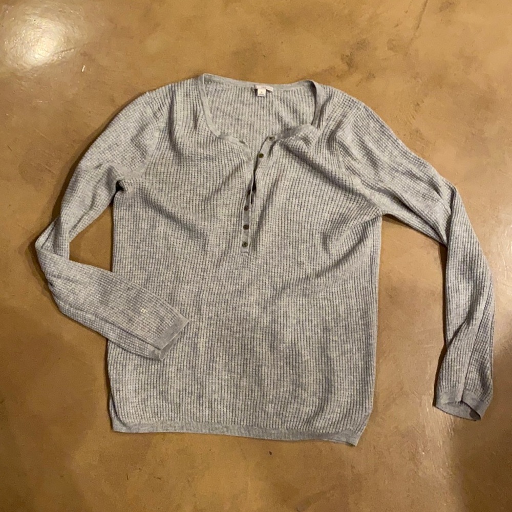 Gray long sleeve thermal top